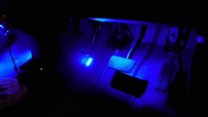 車内をLEDライトでおしゃれにしたい！おすすめカスタマイズを紹介 | 車 