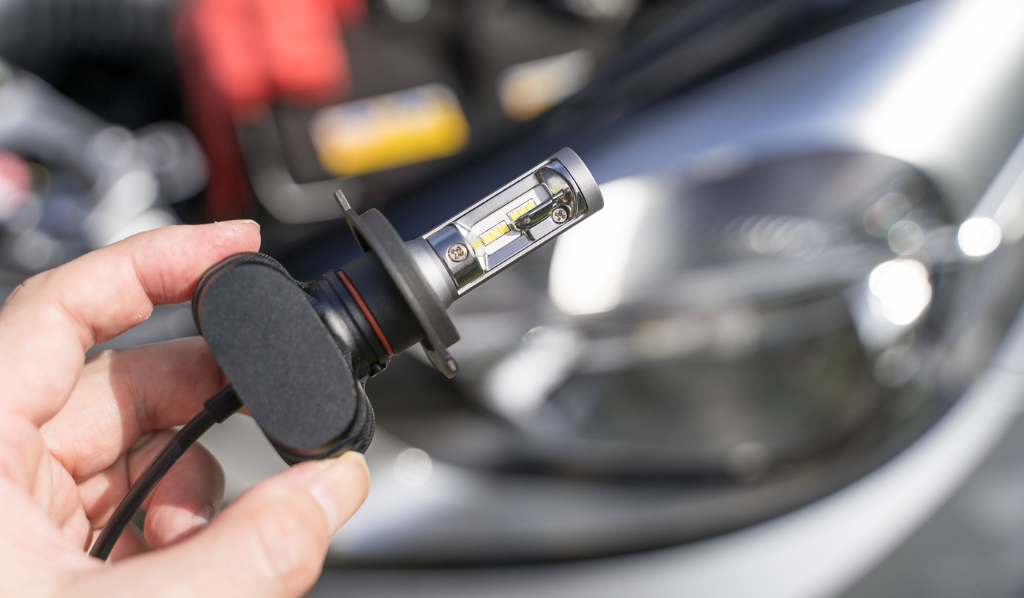 適合表付き】LEDバルブ形状の基本＆形状の確認方法を解説！ - 車のLED 