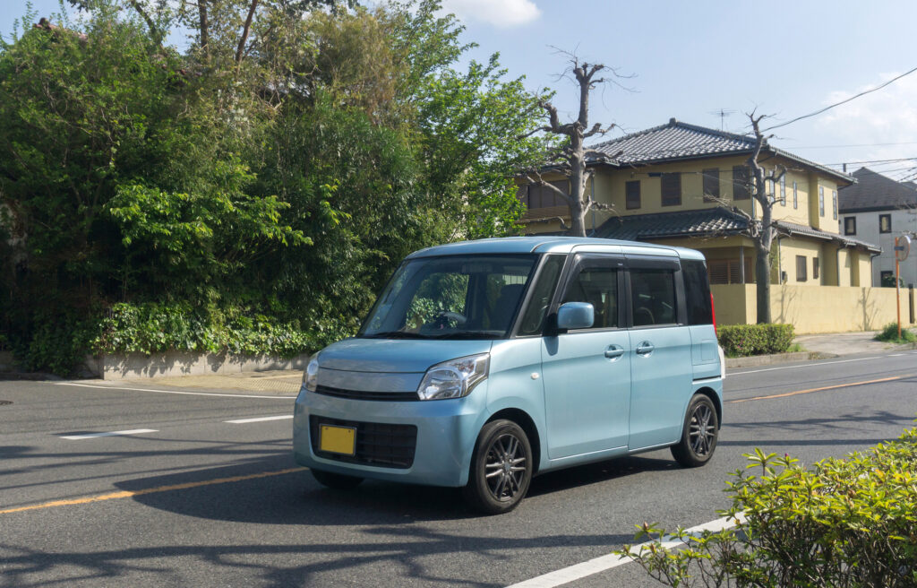 軽乗用車 トールワゴン　道路走行

