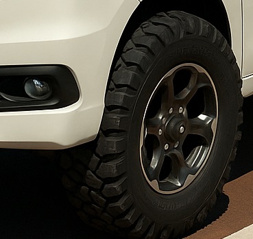 ステップワゴンに装着したマッドテレーンタイヤのイメージ