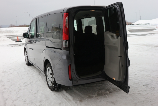 横開きにした「わくわくゲート」