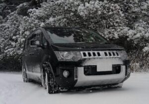 デリカD:5をキャンプ・アウトドア仕様にカスタム！具体的な方法や費用・中古車選びも解説_アイキャッチ