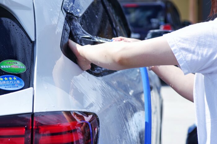 水なしでもOK！めんどくさい洗車を簡単にする方法5選｜便利グッズも紹介