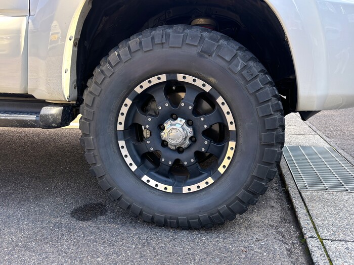 オフロードタイヤ