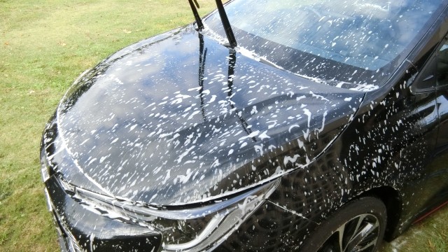 シャンプーでボディを洗っている状態