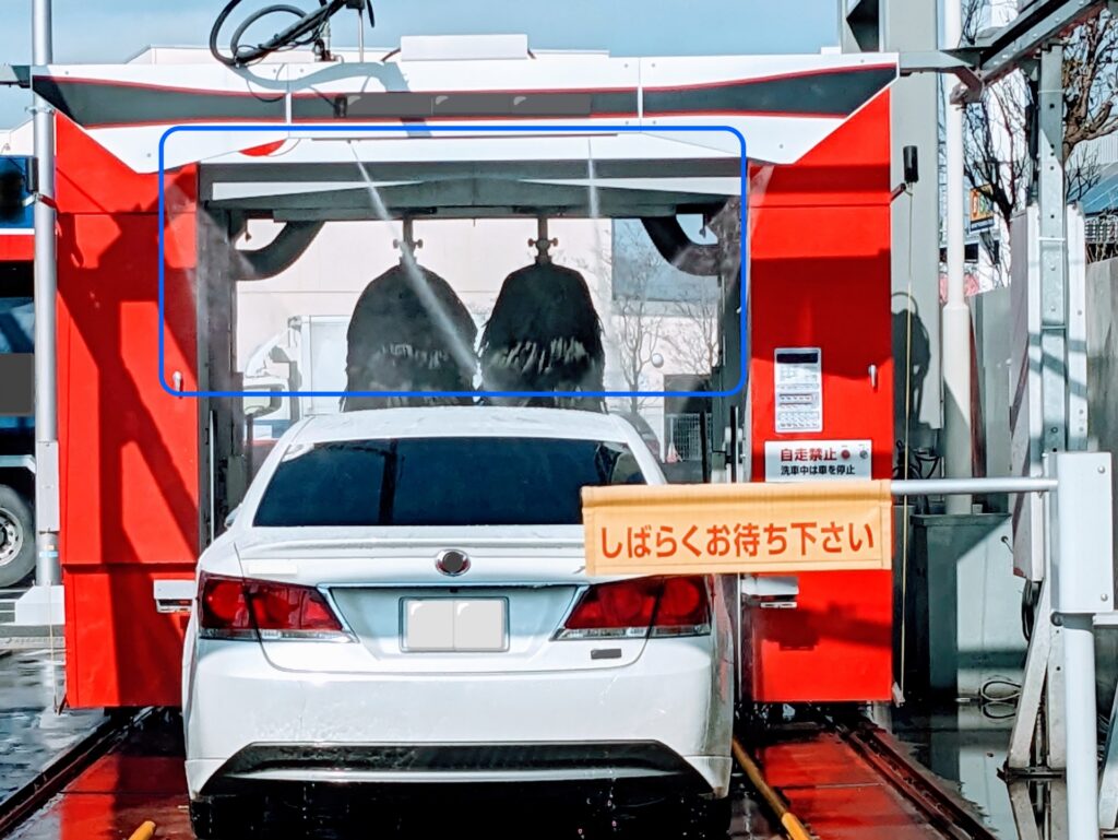 ジェット水流機能付きの洗車機