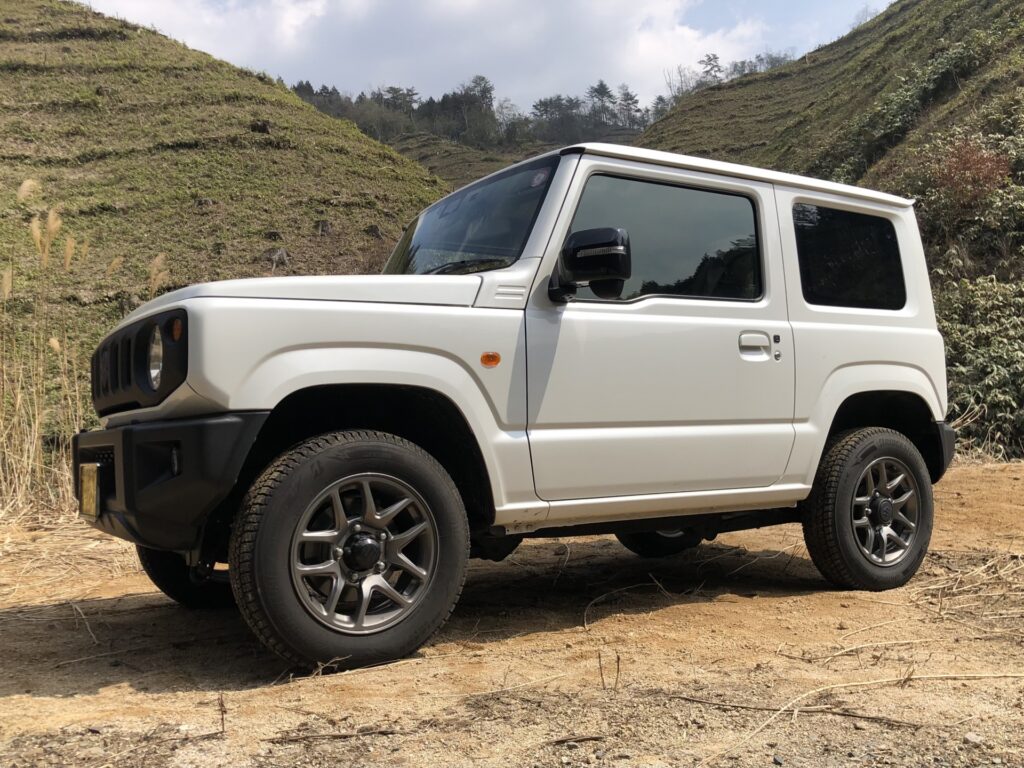 スズキ・ジムニー_車体画像（白）