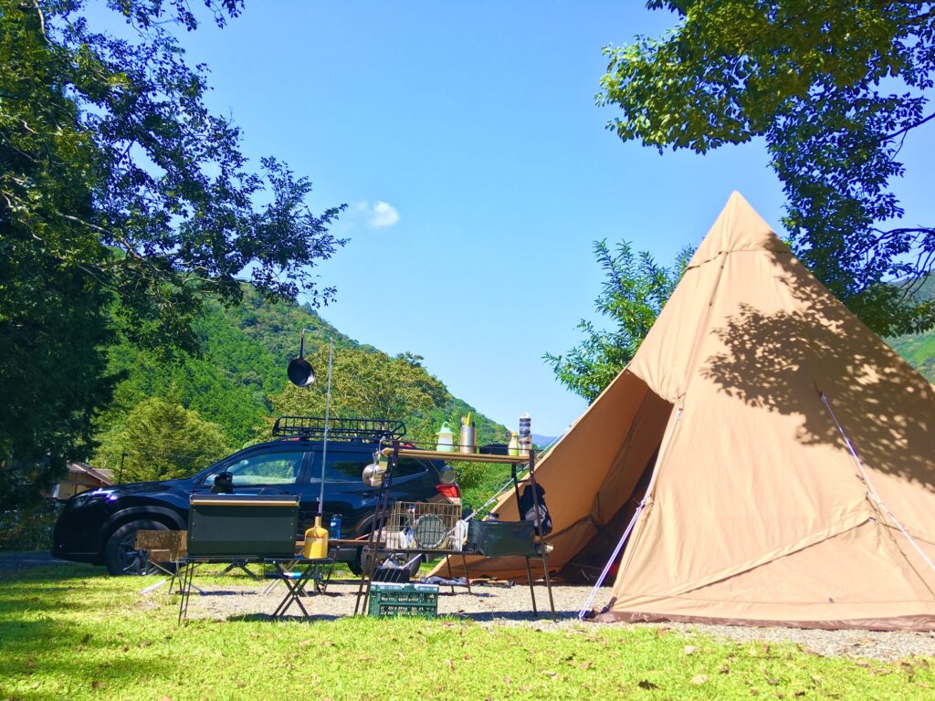 フォレスターをキャンプ・アウトドア仕様にカスタム！おすすめのアイテムも紹介_アイキャッチ