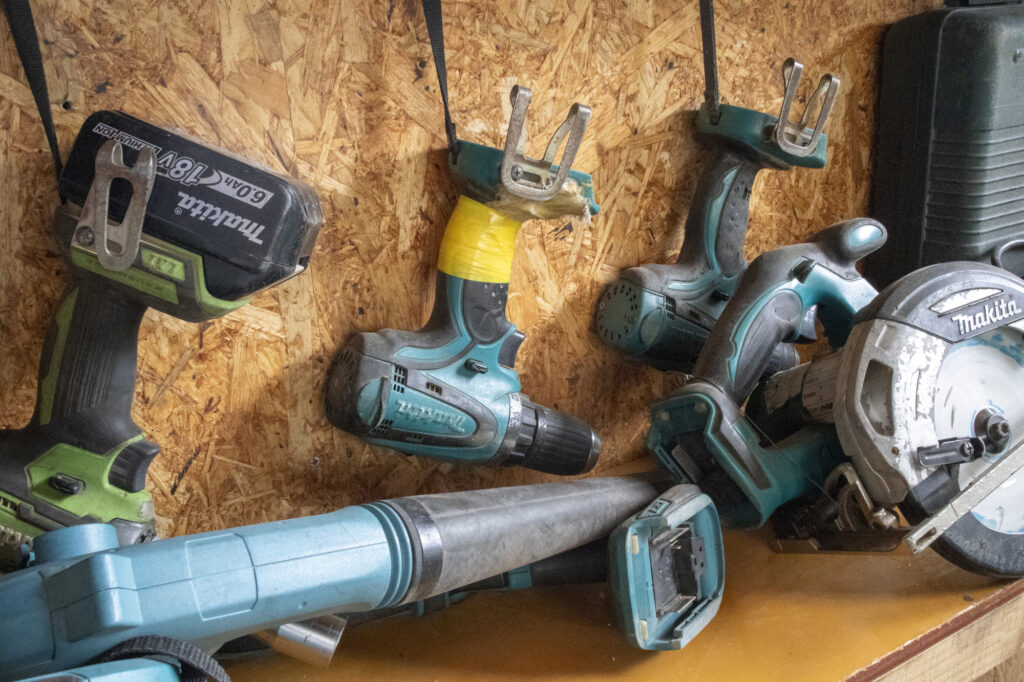 インパクトドライバーや電動丸ノコなど様々な工具