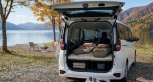 ノア・ヴォクシーで車中泊している様子