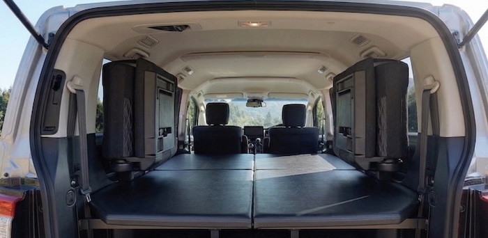 デリカD:5のベッドキット