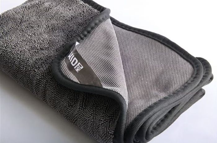 手洗い洗車で使用するマイクロファイバークロスの写真