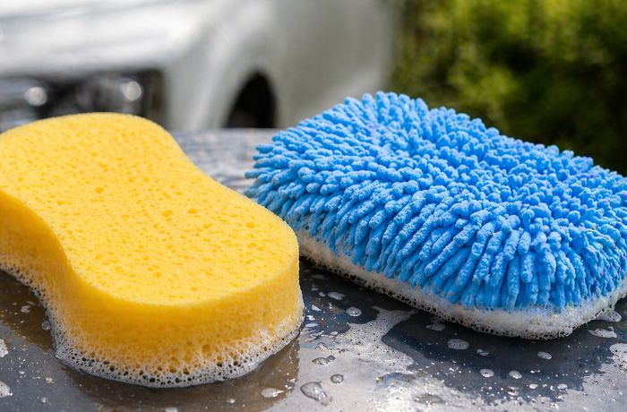 手洗い洗車用のスポンジのイメージ