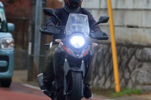 バイクのヘッドライトをLEDに交換する方法｜料金、注意点とあわせて解説＿アイキャッチ