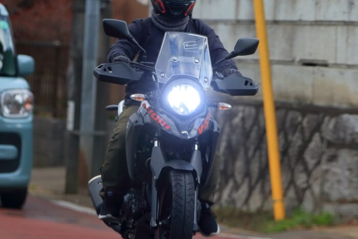 バイクのヘッドライトをLEDに交換する方法|料金、注意点とあわせて解説_アイキャッチ