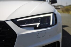 デイライトとは？基本情報や車検基準、後付け方法まで詳しく解説_アイキャッチ