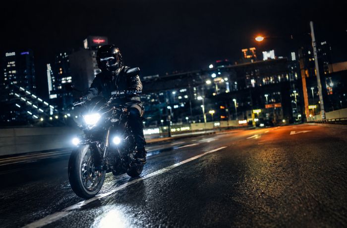 バイク用の爆光フォグランプ！おすすめ商品や後付け方法、車検についても解説